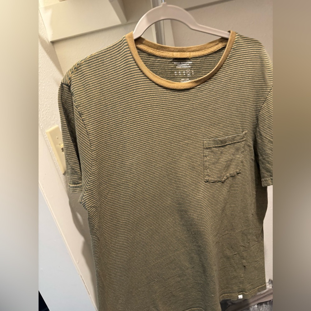 Women’s shirt